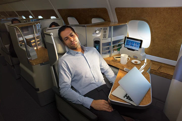 emirates-a380-business-class-inflight-entertainment-onboard-wi-fi-720x480.jpg.png